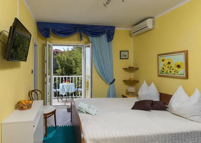 Apartment Tupina By Paulina